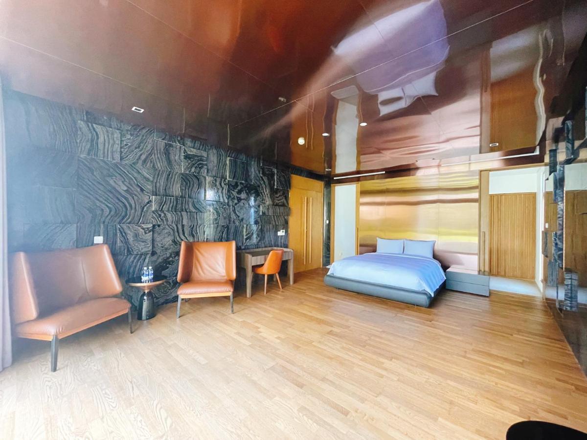 דה נאנג Deluxe Ocean Villa Along The Beach מראה חיצוני תמונה