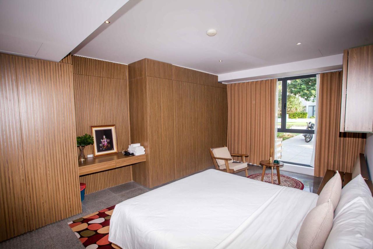 דה נאנג Deluxe Ocean Villa Along The Beach מראה חיצוני תמונה